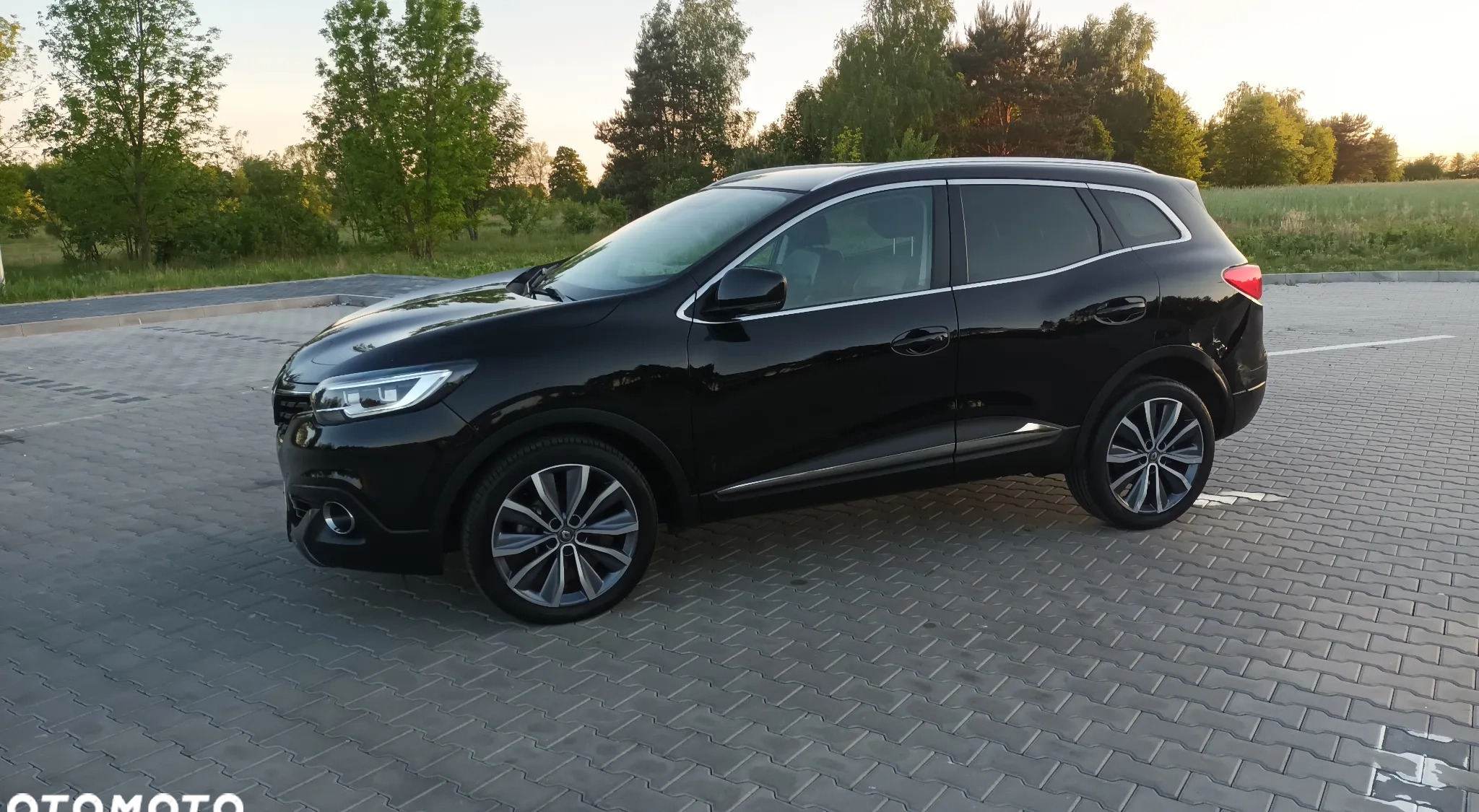 Renault Kadjar cena 49800 przebieg: 97693, rok produkcji 2017 z Kielce małe 154